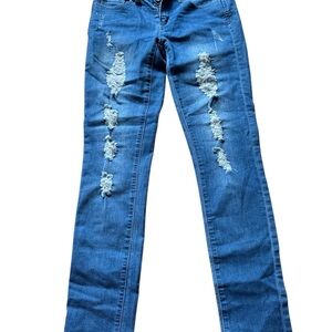 Stylish Blue Distressed Women Jeans